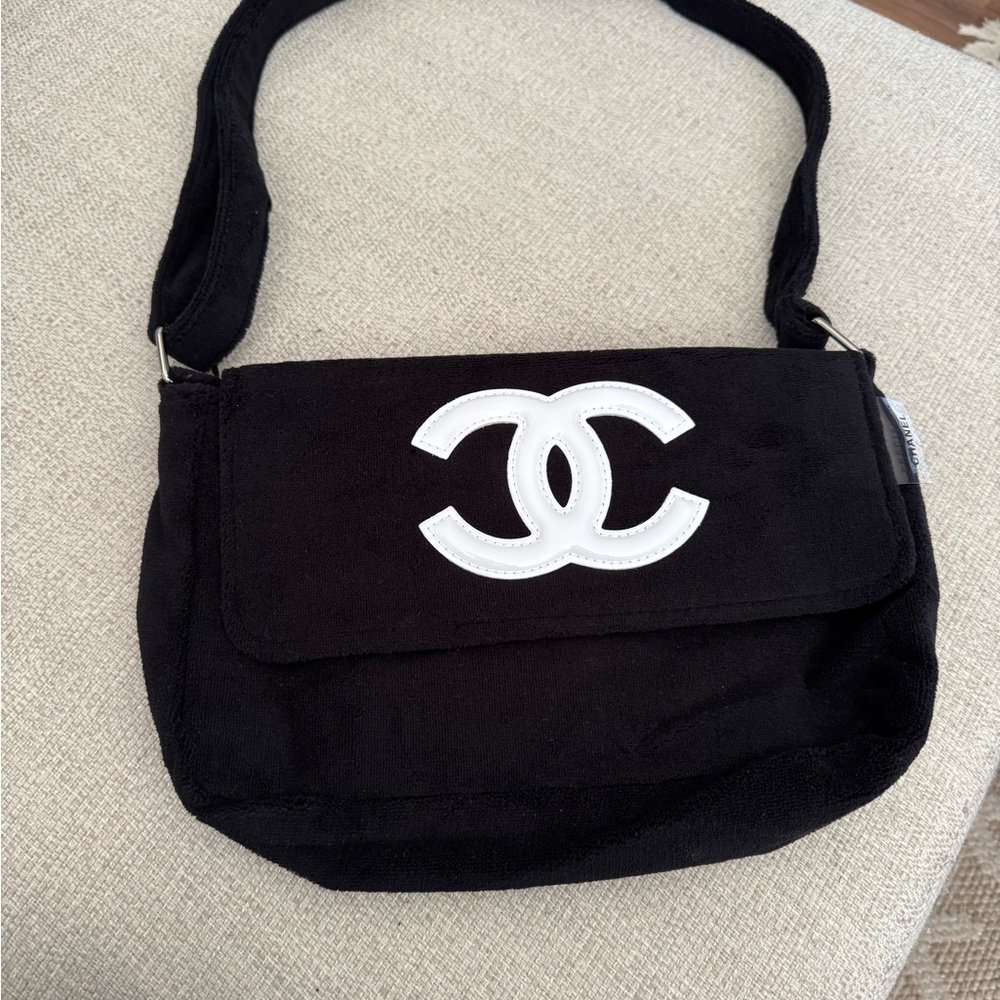 Chanel Black and White Crossbody Bag with Iconic Logo